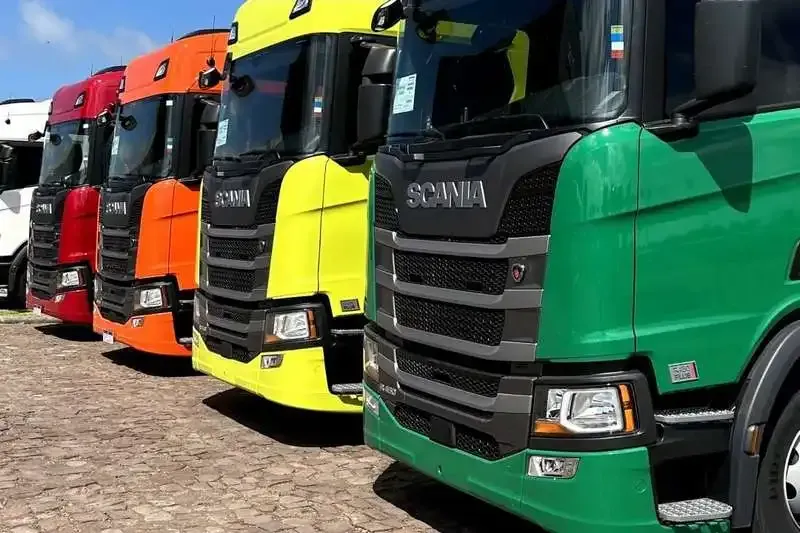 Novos caminhões Scania da Ghelere Transportes