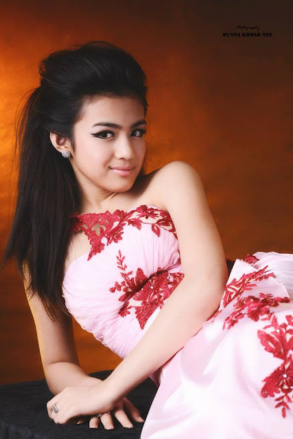myanmar teenage model