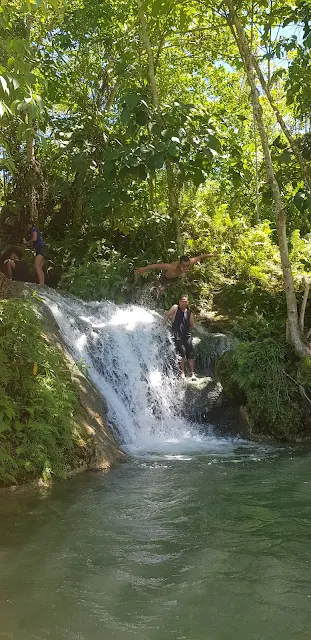 waterfalls diving