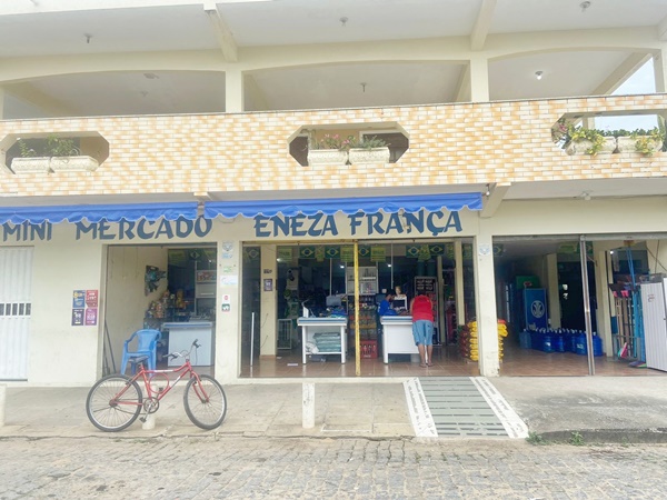 Mini Mercado Eneza França