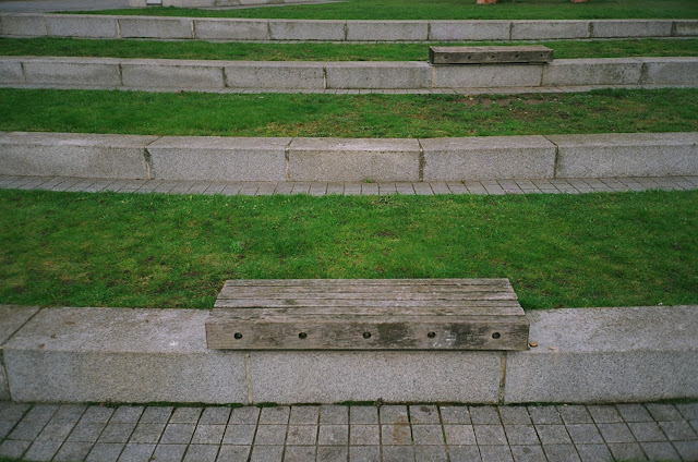 London bench Millbank Vauxhall Bridge