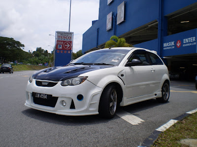 Modified Satria Neo R3 bodykit