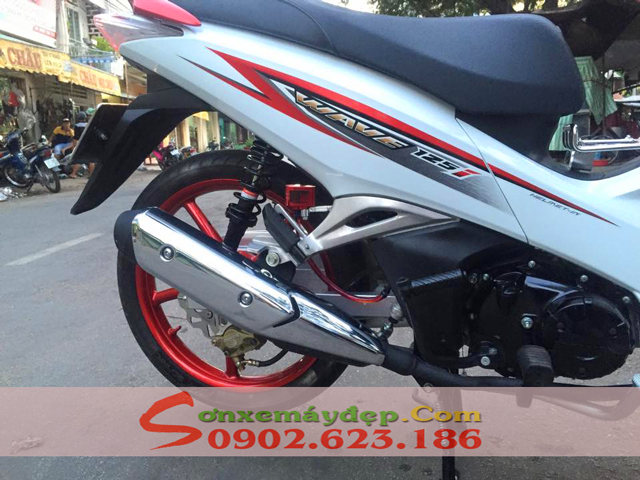 Sơn xe Honda Future 125 màu trắng đỏ