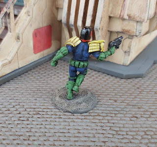 A 28mm street judge for the Judge Dredd Miniatures Game