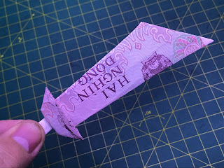 Hướng dẫn cách làm cây đao bằng tiền giấy