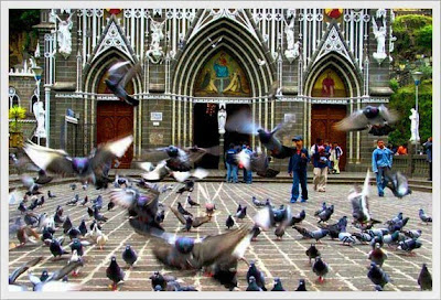 http://catolicoimpacto.blogspot.com/2013/09/basilica-de-las-lajas-externa.html