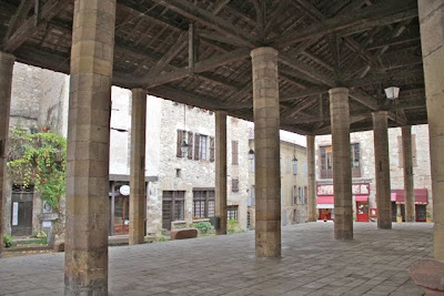 PLAZA DEL MERCADO DE CORDES SUR CIEL. BLOG ESTEBAN CAPDEVILA