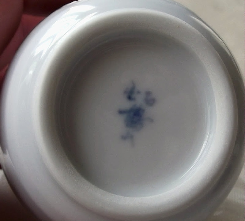 Modern Japanese Pottery and Porcelain Marks (窯印): IZUSHI YAKI ...