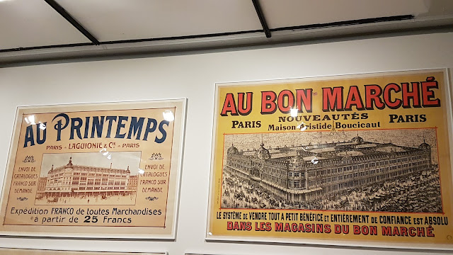 Affiches publicitaires du Printemps de Jaluzot et du Bon Marché des Boucicaut
