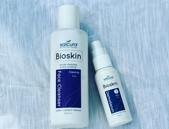 Bioskin DermaSerum is a practical everyday-use moisturising serum formulated for use on the face, including around the eyes. This practical and easy to use gel serum nourishes skin prone to eczema, psoriasis, dermatitis, rosacea and other related dry skin conditions. It nourishes the skin and effectively breaks the itch-scratch cycle.  DermaSerum is 98% natural, and contains no steroids or harsh chemicals that will further irritate sensitive skins.  With Sea Buckthorn for cell regeneration, Safflower for nourishment and Aloe Vera for calming and soothing.  What are the benefits of a Serum? DermaSerum’s light gel formula makes it ideal for targeting patches of dry skin on the face and around the delicate eye area with ease and control. It penetrates quickly and deeply to support healthy skin growth by nourishing new skin cells in their early development. Non-greasy and non-staining, the serum is rapidly absorbed. With no known side effects it is suitable for use during pregnancy.