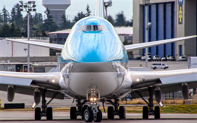 Boeing 747-8 Korean Air New Delivery