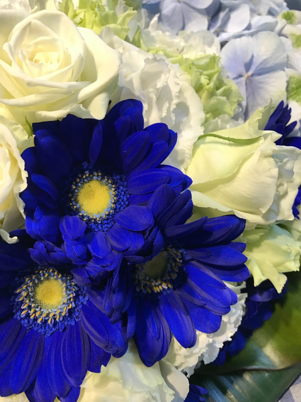 葉織 Haori Flowers 新宿区のお花屋さん 青い花を使用した花束