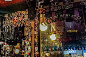 Um pub em Temple Bar, Dublin, Irlanda