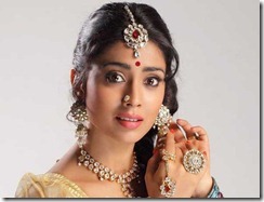 Shriya-Latest-Photoshoot stills