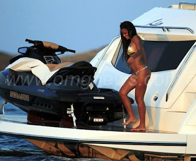 antonella roccuzzo en ibiza