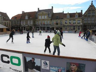 Veurne markt market Demuinck Pardon