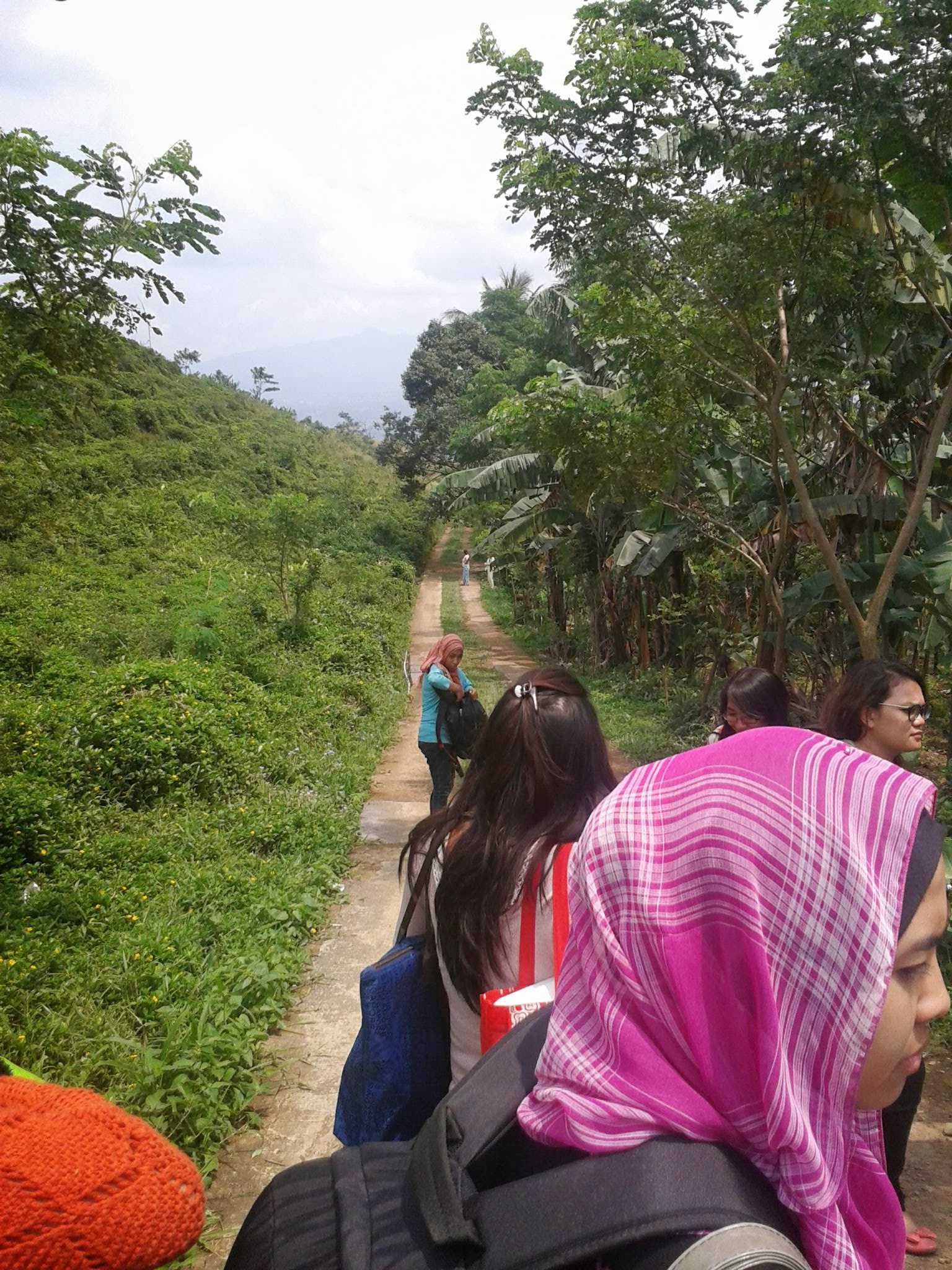 perjalanan ke curug putri pelangi bogor