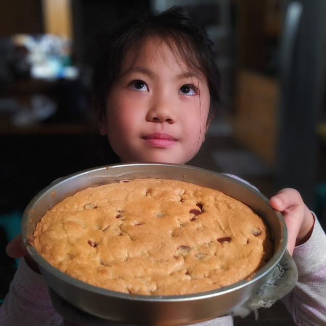 learn how to make One Skillet Giant Chocolate Chip Cookie on the youtube tasty channel