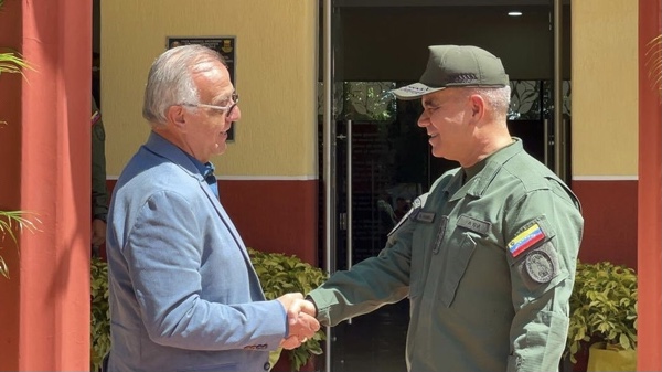 Ministros de Defensa de Venezuela y Colombia debaten estrategia de seguridad para la frontera