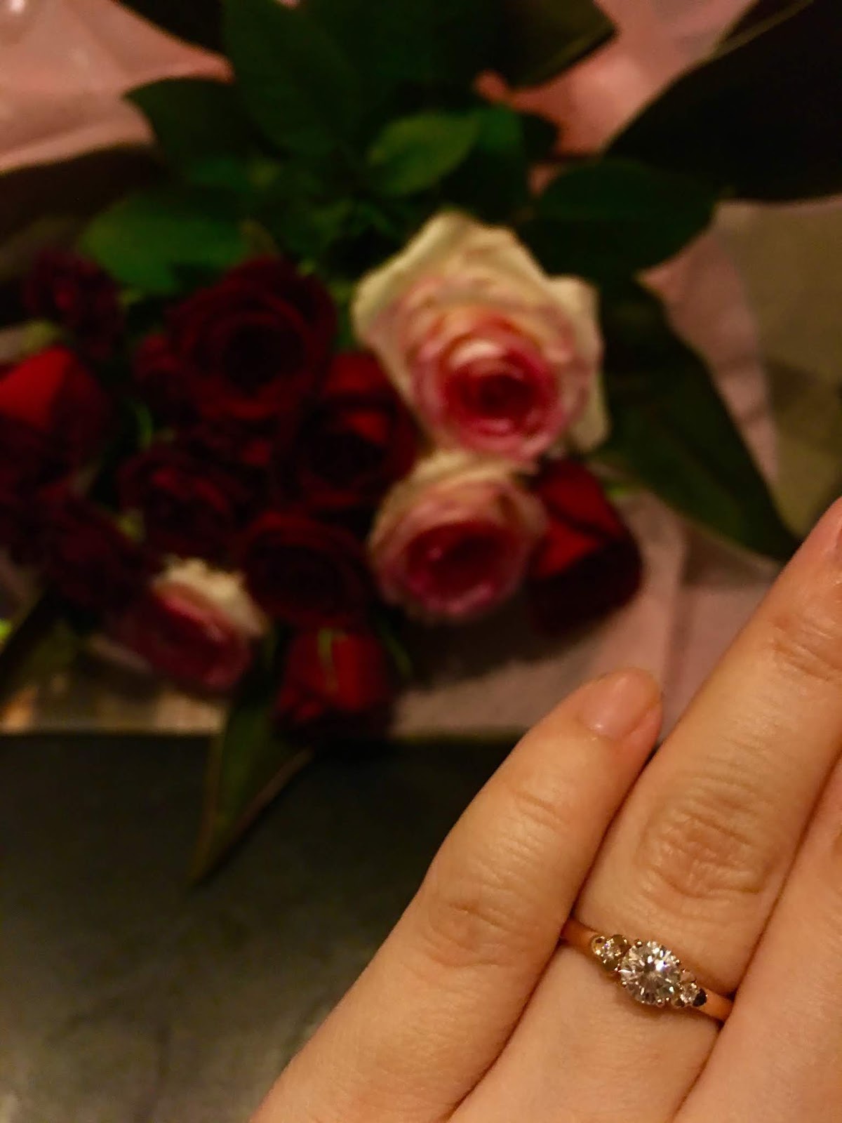 フランスで婚約指輪 Solitaire Emotionのピンクゴールド メレリオ ディ メレー パリ本店 にて