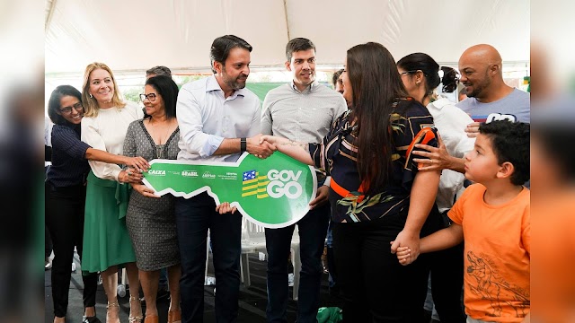 Presidente da Agehab entrega casas a custo zero em Abadia de Goiás