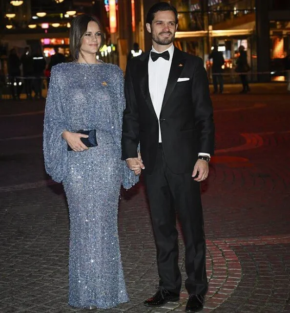 Princess Sofia wore an Ida Lanto Couture gown. Queen Maxima wore an Iris van Herpen dress. Georg et Arend Padme gown