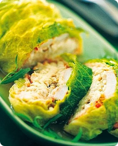 Rotolo di branzino e salmone affumicato alla verza