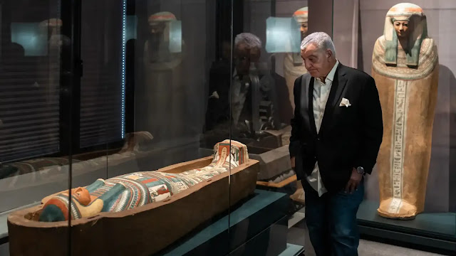 Zawi Hawass: Θα βρω τη μούμια της βασίλισσας Νεφερτίτης