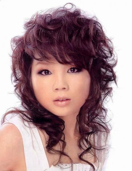 Medium Asian Hairstyles. kawaii Asian Medium Curly