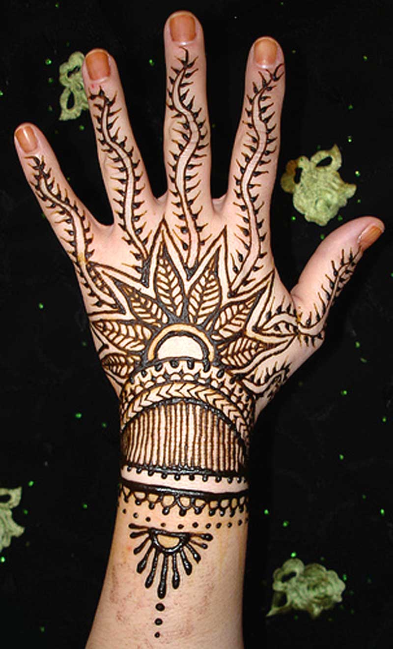 henna tattoos on hands