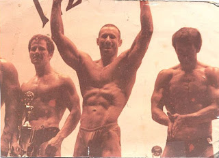 DR STAN - STANLEY MOREY BACK IN THE DAY WITH OTHER COMPETITORS AT ABODYBUILDING COMPETITION Read about RR's training and life experience, about other legends  of Golden Era of bodybuilding and what really happened behind the scenes of  Weider's empire - in RR's BOOK "The BLACK PRINCE; My Life in Bodybuilding:  Muscle vs. Hustle" - ▶ www.robbyrobinson.net/books.php