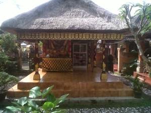 Nyoman Warta Accomodation (Nyoman Warta Hotel) ubud Bali