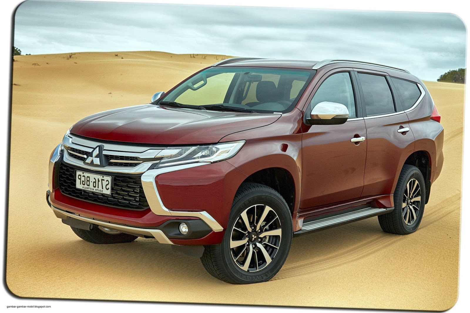  Gambar  Pajero  Sport Terbaru Gambar  Gambar  Mobil 