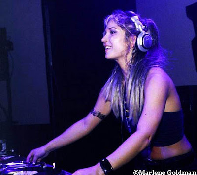 DJ-DJ Wanita Paling Hot