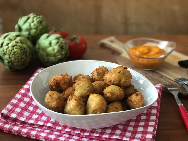 Buñuelos de alcachofa con múrgula y trufa 