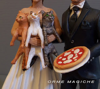 cake topper speciali divertenti sposini con gatti e pizza sposo pizzaiolo orme magiche