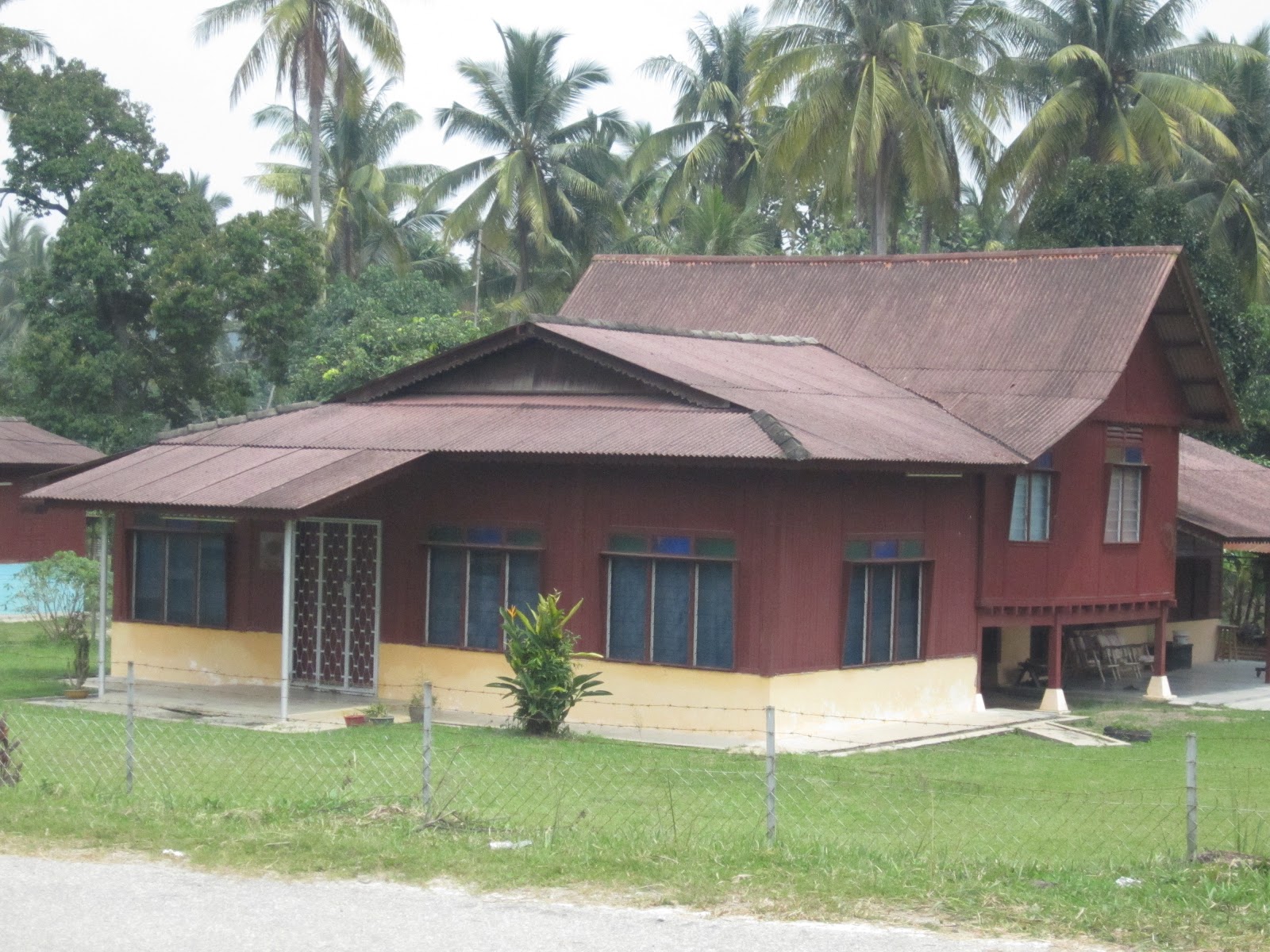 ujang kutik NEGERI SEMBILAN RUMAH  RUMAH  REKA BENTUK 