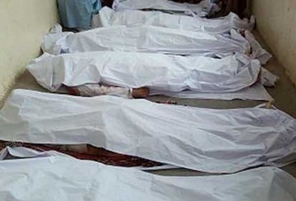 مظفر آباد: منجیاڑی کے قریب بس کھائی میں گرنے سے 23 افراد جاں بحق ہوگئے۔