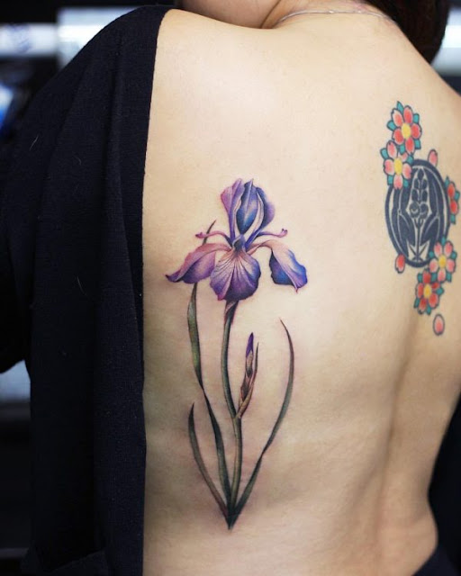 Tatuagem de flor - 86 ideias para se inspirar