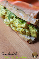 http://goulucieusement.blogspot.fr/2015/02/sandwich-poulet-curry-coriandre-recette.html