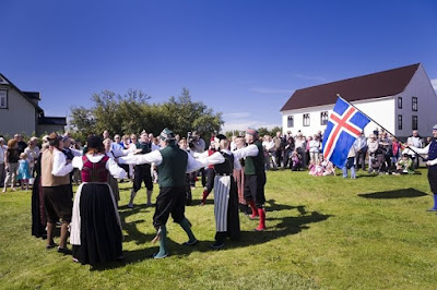 Summer in Iceland. Travelling tips