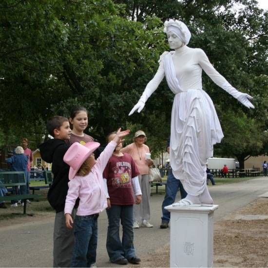 Realistic Living Statue