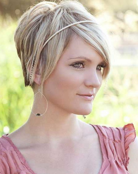 Cute Short Wavy Haircuts