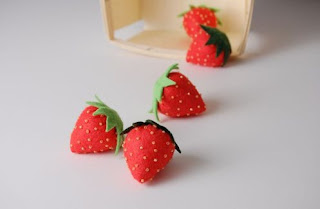 cara membuat strawberry dari kain flanel