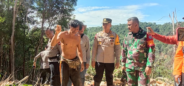 SINERGITAS TNI POLRI DALAM MELAKUKAN EVAKUASI KORBAN LONGSOR