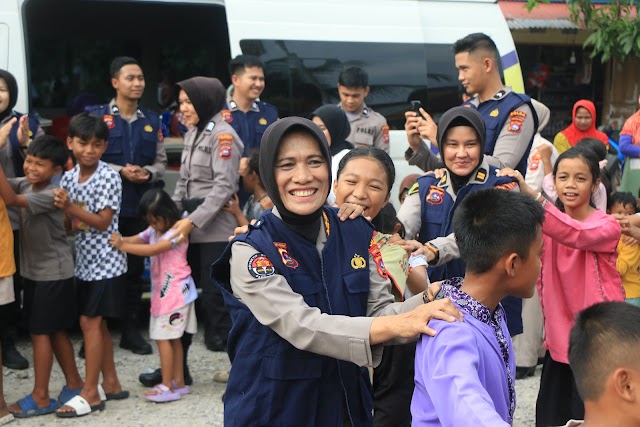 Biro SDM Polda Sumbar Laksanakan Kegiatan Trauma Healing kepada Anak-Anak Padang Sarai Koto Tangah