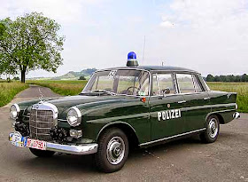 mercedes polizei