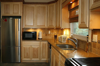 maple kitchen cabinets