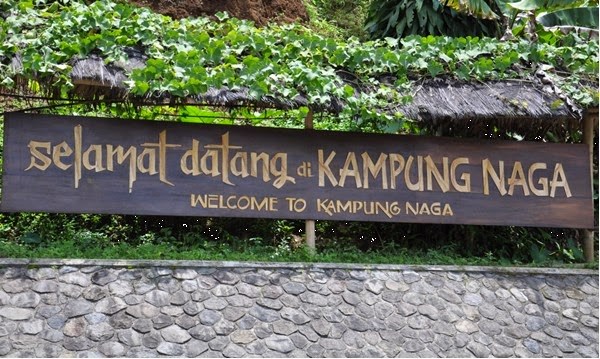  Sang Mutiara dari Priangan Timur itulah sebutan untuk kota Tasikmalaya yang eksotis ini Mari Ke Kampung Naga Tasikmalaya Wisata Edukasi Budaya dengan Pemandangan Yang Indah