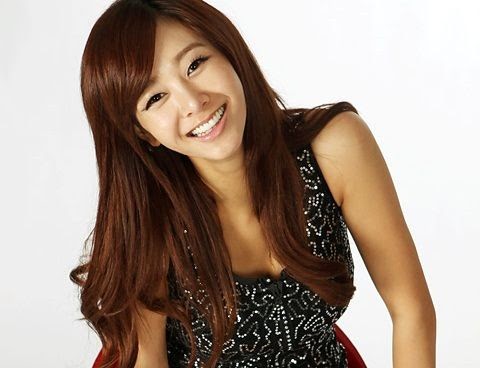 G.NA new song Pretty Lingerie